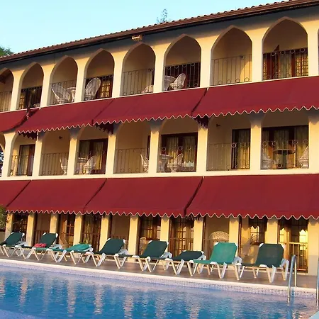 Hotel Le Mirage (Adults Only)